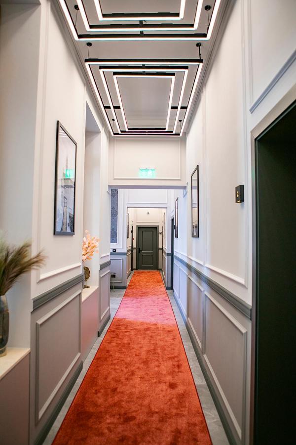House Of Charles Hotel Carei Eksteriør billede