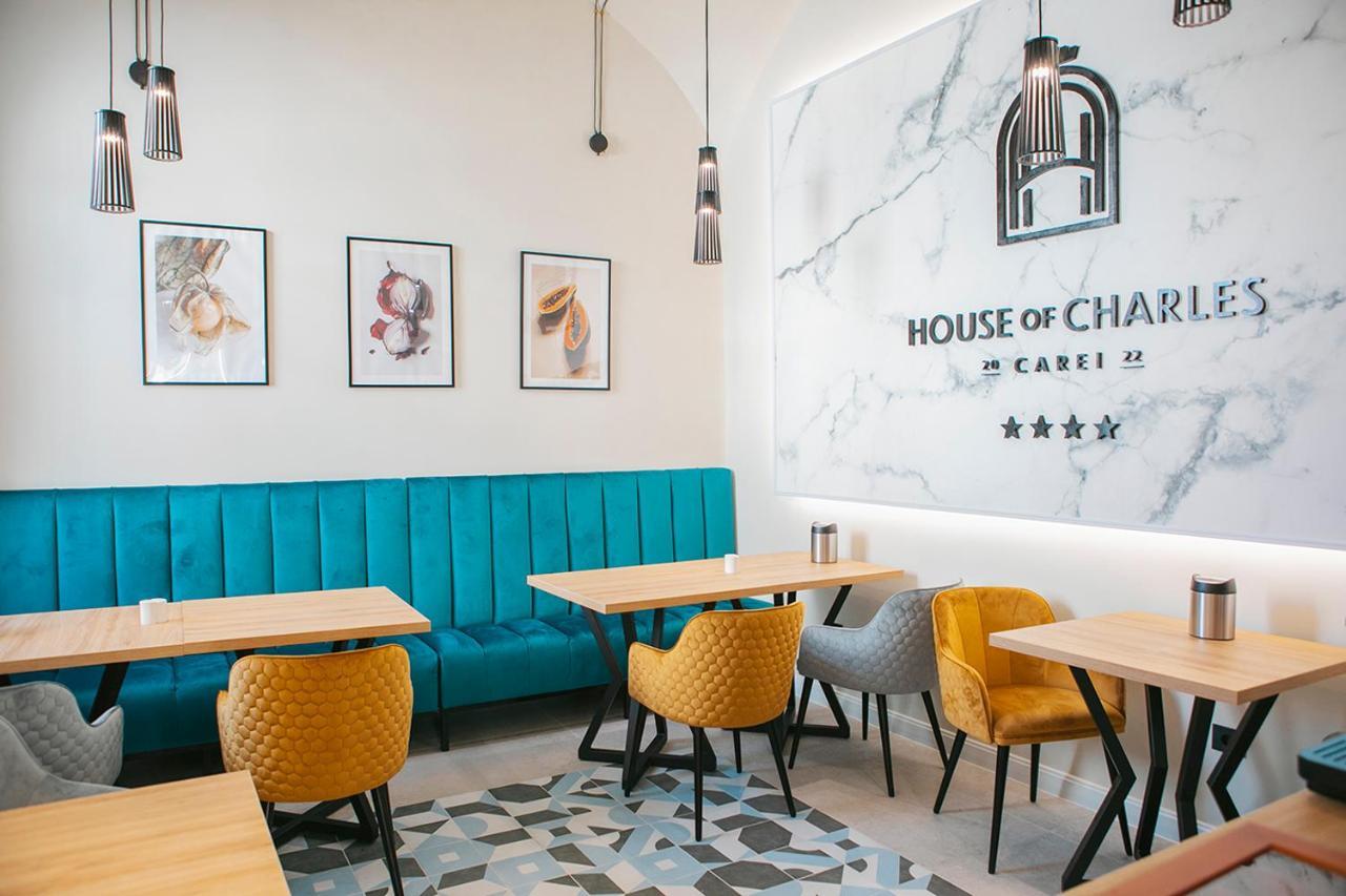 House Of Charles Hotel Carei Eksteriør billede